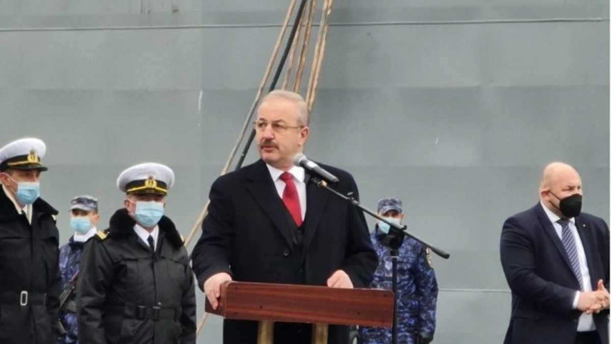 Vasile Dîncu, ministrul Apărării Naționale