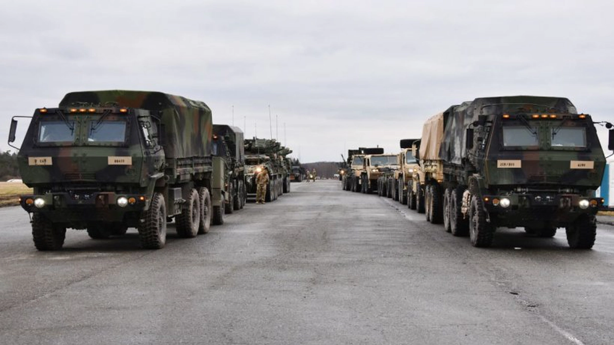 marea-britanie-trimite-vehicule-blindate-si-sisteme-de-rachete-anti-nava-razboi-ucraina-761029