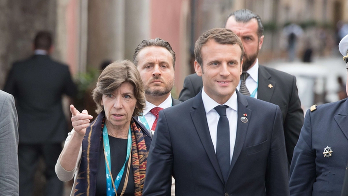 sefa-diplomatiei-franceze-bucea