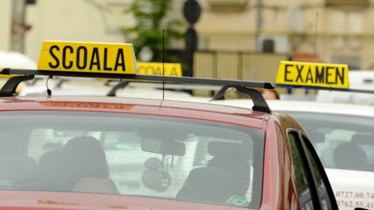 cât-costă-să-faci-școala-auto-în-2024