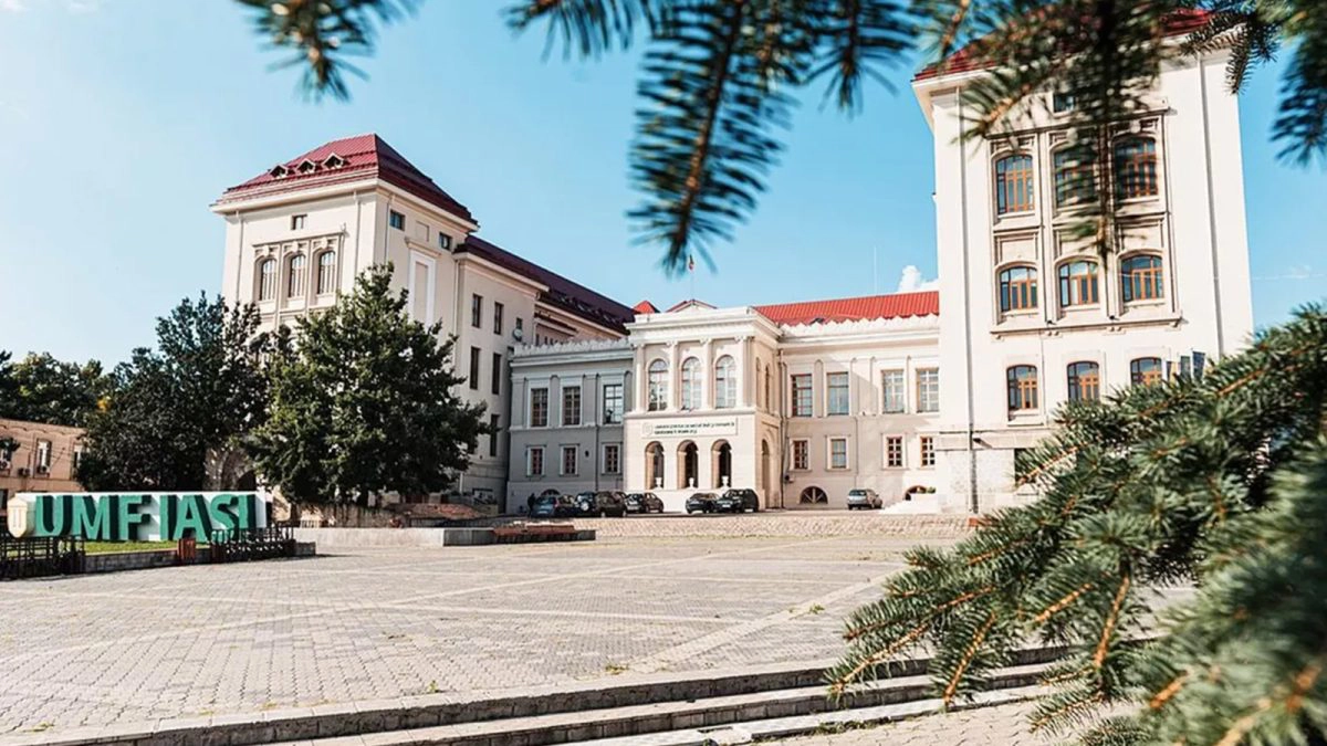 anul-universitar-2024-2025-la-UMF-Iași