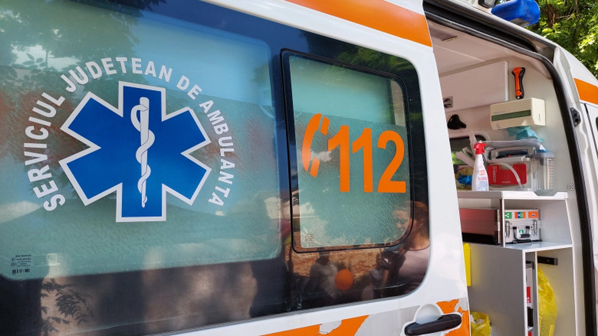 turisti cazati hotel toxiinfectie alimentara