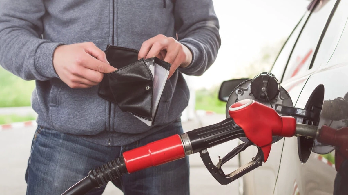pretul carburantilor
