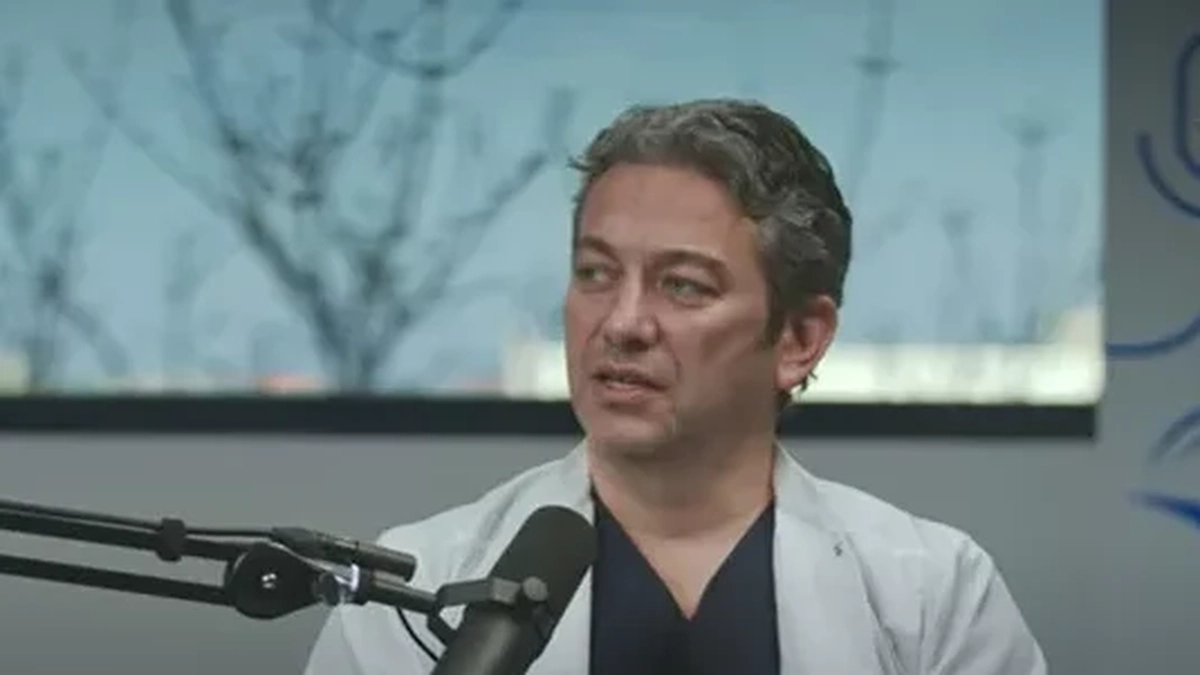 Medicul-primar-Radu-Zamfir-lucreaza-la-Institutul-Fundeni-si-la-Medicover.-Foto-captura-Youtube-800x394