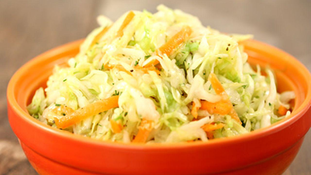 salata de varza te ajuta sa slabesti