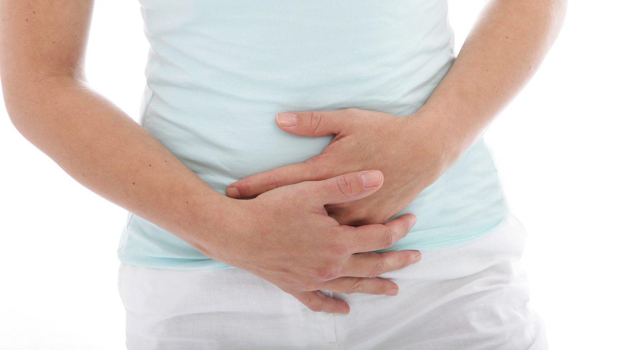 Mă ustură când urinez: Ce sfaturi au medicii pentru a scăpa de infecția urinară