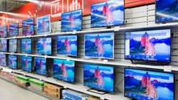 Cât curent consumă un televizor și cât vom plăti de la 1 iulie 2025! Se anunță vremuri grele pentru români!