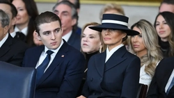 Melania Trump sparge tăcerea: „Barron NU a fost respins de Harvard!”. Donald taie 100 milioane dolari de nervi