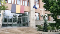 Elevii ieșeni pot deveni prefect și subprefect pentru o zi! Ediția din acest an aduce o provocare antreprenorială cu miză civică