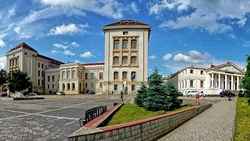 UMF Iași a făcut public numărul de locuri disponibile pentru licență în anul universitar 2025-2026!