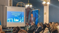 Întâlnire de lucru dedicată îmbunătățirii serviciilor din industria ospitalității, organizată în parteneriat cu ANPC și Consiliul Ospitalității Iași – HOTRECC