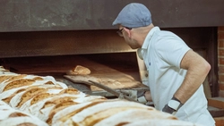 Gigantul care dă lovitura în industria panificației din România! Producția va fi una record