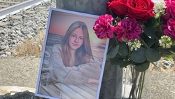 Durere fără margini! O copilă cu vise, o clipă de neatenție, o tragedie de neînțeles! La doar 14 ani, spulberată de tren înainte să-și trăiască viața