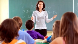 Peste 300 de cadre didactice din Iași vor primi gradație de merit în 2025. ISJ a făcut publică lista