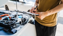 Atenție, șoferi! Revizia auto de vară costă mai mult în 2025