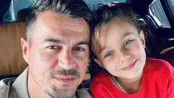 Adrian Alexandrov, dezvăluiri despre fiica lui și a Elenei Udrea. Copila suferă enorm de dorul mamei