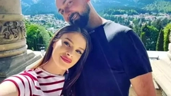 Au apărut primele imagini cu soțul Teodorei Marcu. Alex a mers la INML să ridice trupul femeii iubite