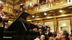 O legendă a muzicii clasice a murit. Celebrul pianist este cunoscut mai ales pentru interpretările sale din Beethoven