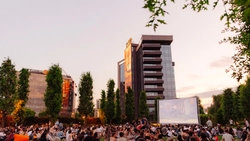 În drum spre Electric Castle? Oprește la Iulius Mall Cluj: Movie Nights, Teatru de Păpuși și Bus Station spre Bonțida