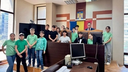 Vizita elevilor gimnaziului Colonel Constantin Langa din Miroslava la Judecătoria Iași