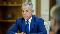 Au apărut primele imagini cu Vladimir Plahotniuc şi asociatul său Constantin Ţuţu în cătuşe