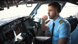Se schimbă regulile în aviația mondială? Statul cere să se ridice vârsta de pensionare a piloților