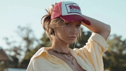 Rachel Cook face milioane din OnlyFans. Iată de ce este numită „cea mai sexy femeie fermier”