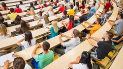 Alianţa Naţională a Organizaţiilor Studenţeşti din România condamnă propunerile Guvernului: „Regres indiscutabil în sistemul de sprijin destinat studenţilor”