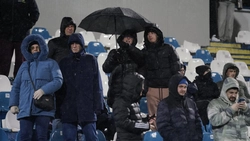 Vreme teribilă la meciul de rugby dintre România și Belgia. Suporterii au venit să îi încurajeze pe „Ștejari”