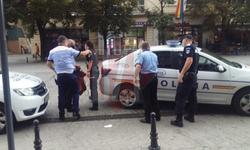 Scene Violente In Centrul Iasului Imagini Cu O Femeie Luată Pe Sus De Un Grup De Poliţisti