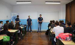 Sute De Studenti Au Participat La Aceasta Manifestare Inedita Organizata De Liga Studentilor Electronisti Din Iasi Foto Buna Ziua Iasi Bzi Ro