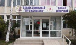 Exclusiv Invatatoare De La O Scoala De Top Din Iasi Surprinsa In Ipostaze Incredibile Documente Si Detalii Explozive Buna Ziua Iasi Bzi Ro