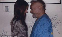 Iubeste Un Ucigas In Serie O Tanara Se Casatoreste Cu Cel Mai Cunoscut Criminal Al Americii Bzi Ro