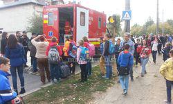 Exclusiv Atac Violent La O Scoala Gimnaziala Din Iasi 18 Elevi Au Ajuns La Spital Update Foto Video Buna Ziua Iasi Bzi Ro