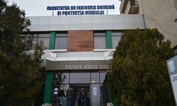 Studentii Au Luat Cu Asalt Sectiile De Votare Din Iasi Foto Bzi Ro