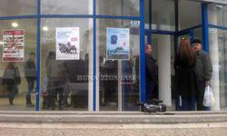 Ore Intregi La Coada Pentru A Rezilia Un Contract La Rcs Rds Buna Ziua Iasi Bzi Ro