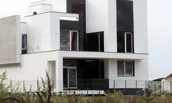 Liviu Varciu S A Asezat La Casa Lui Vedeta Isi Asteapta Acum Mireasa Sa I Treaca Pragul Casei Buna Ziua Iasi Bzi Ro