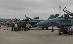 Zece aeronave de luptă au ajuns în România. Misiuni sub comandă NATO