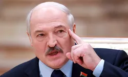 Lukașenko îi îndeamnă pe ucraineni să nu se mai lupte cu Rusia dacă nu vor să fie distruși complet