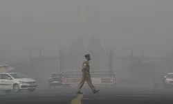 Cea mai poluată capitală din lume New Delhi acoperită de un smog toxic. Autorităţile au anunţat că gradul de poluare este sever