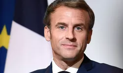 După protestele din Franța Emmanuel Macron vrea ca reforma pensiilor să intre în vigoare până la sfârşitul anului
