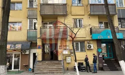 Locuitorii unui bloc s-au alertat după ce au văzut fum pe casa scării. Pompierii intervin 8211 FOTO VIDEO UPDATE