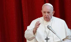 Avertismentul papei Francisc Lumea se prăbușește