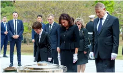 Carmen Iohannis lăudată pentru ținuta purtată în vizita diplomatică din Coreea de Sud. Este la cea mai bună apariție a sa