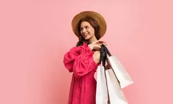 Cum să-ți faci o garderobă de tip capsulă cu haine accesibile