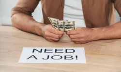 Românii care pot primi șomaj 1500 de euro pe lună. Iată în ce condiți se acordă ajutorul de la stat