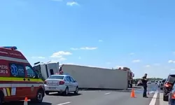 Accident rutier pe Autostrada Soarelui. Un TIR s-a răsturnat 8211 FOTO