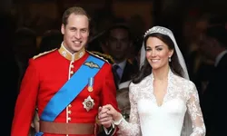Prinţul William a revenit la îndatoririle publice după dezvăluirea cancerului de care suferă soţia sa Kate. Primele imagini cu acesta