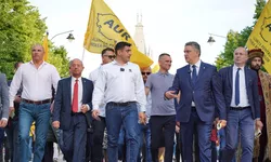 George Simion președintele AUR despre marșul de la Iași  Treziți-vă români că am dormit destul