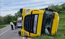 Accident rutier în județul Iași Un TIR s-a răsturnat